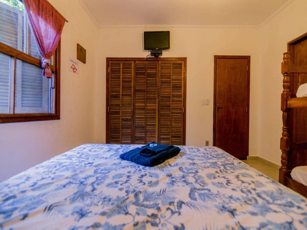Ilha House Suítes Pensión *
